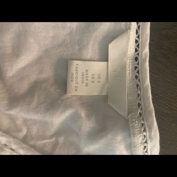 Size 2 top - Picture 3 of 3